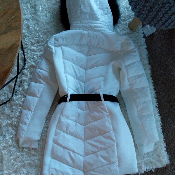 Michael Kors Belted Puffer Coat - Picture 6 of 6